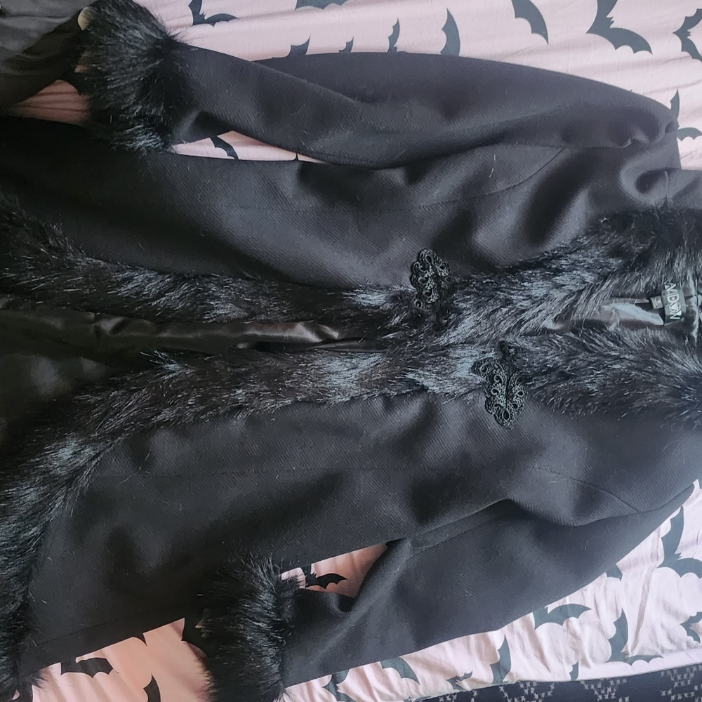 Black widow lace up corset fur coat
